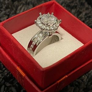 Bridal Engagement Ring